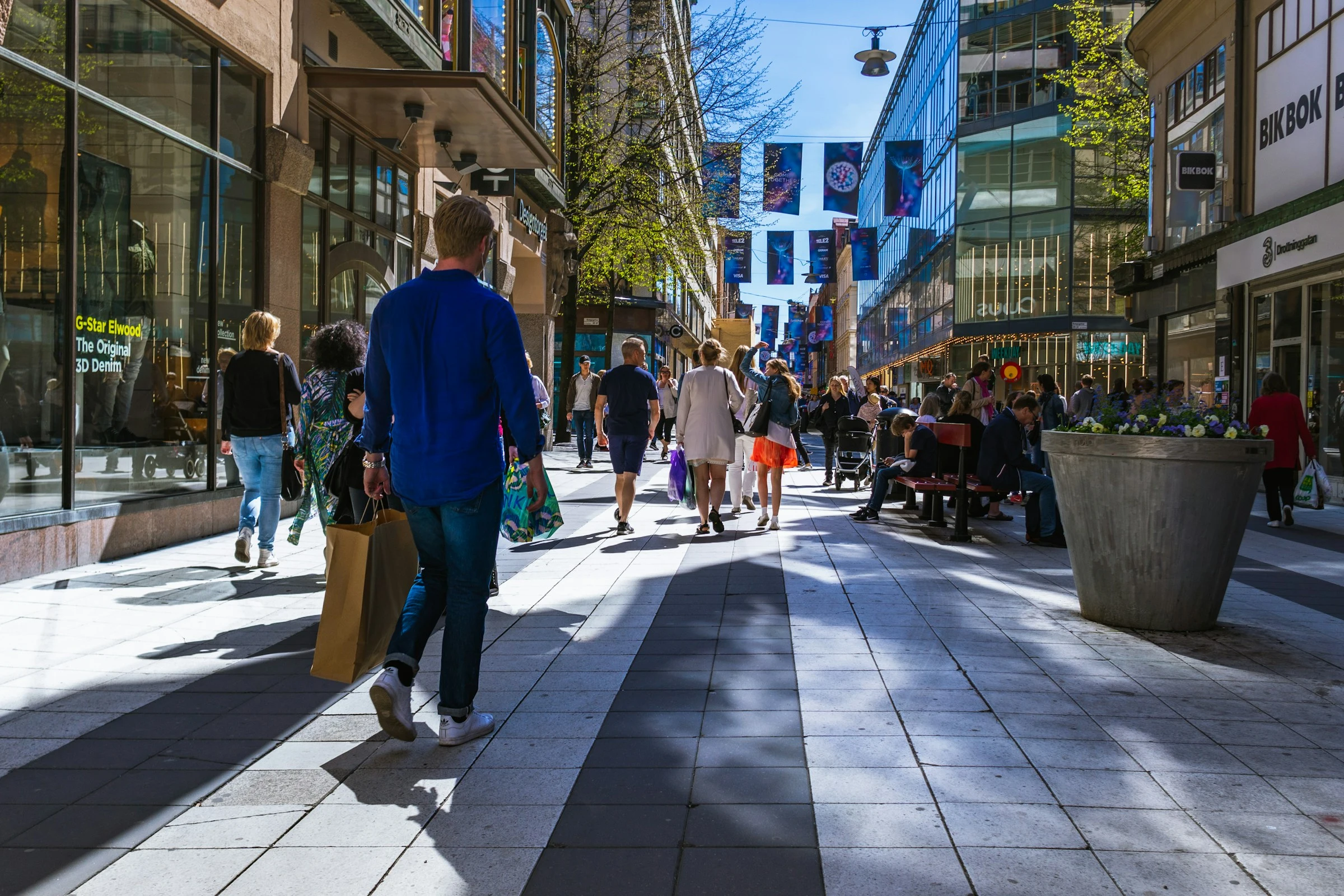 Gångfartsområde, gågata och cykelgata